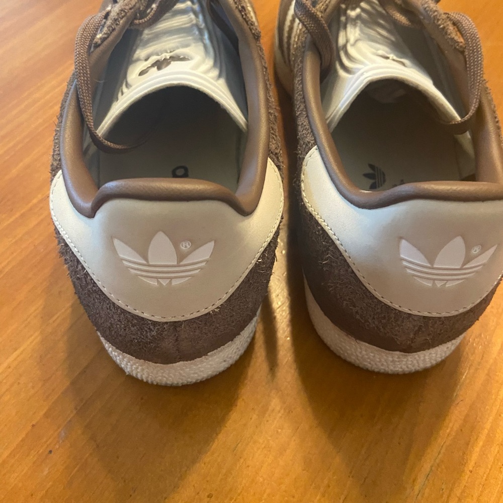 ADIDAS WMNS GAZELLE 'EARTH STRATA' SIZE 10 - Picture 5 of 11